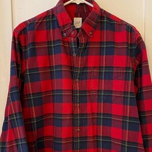 Gap Men’s red Plaid Flannel Button Down Shirt Sz L